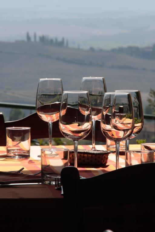 Casanova - Wellness Center La Grotta Etrusca Hotel San Quirico d'Orcia Luaran gambar